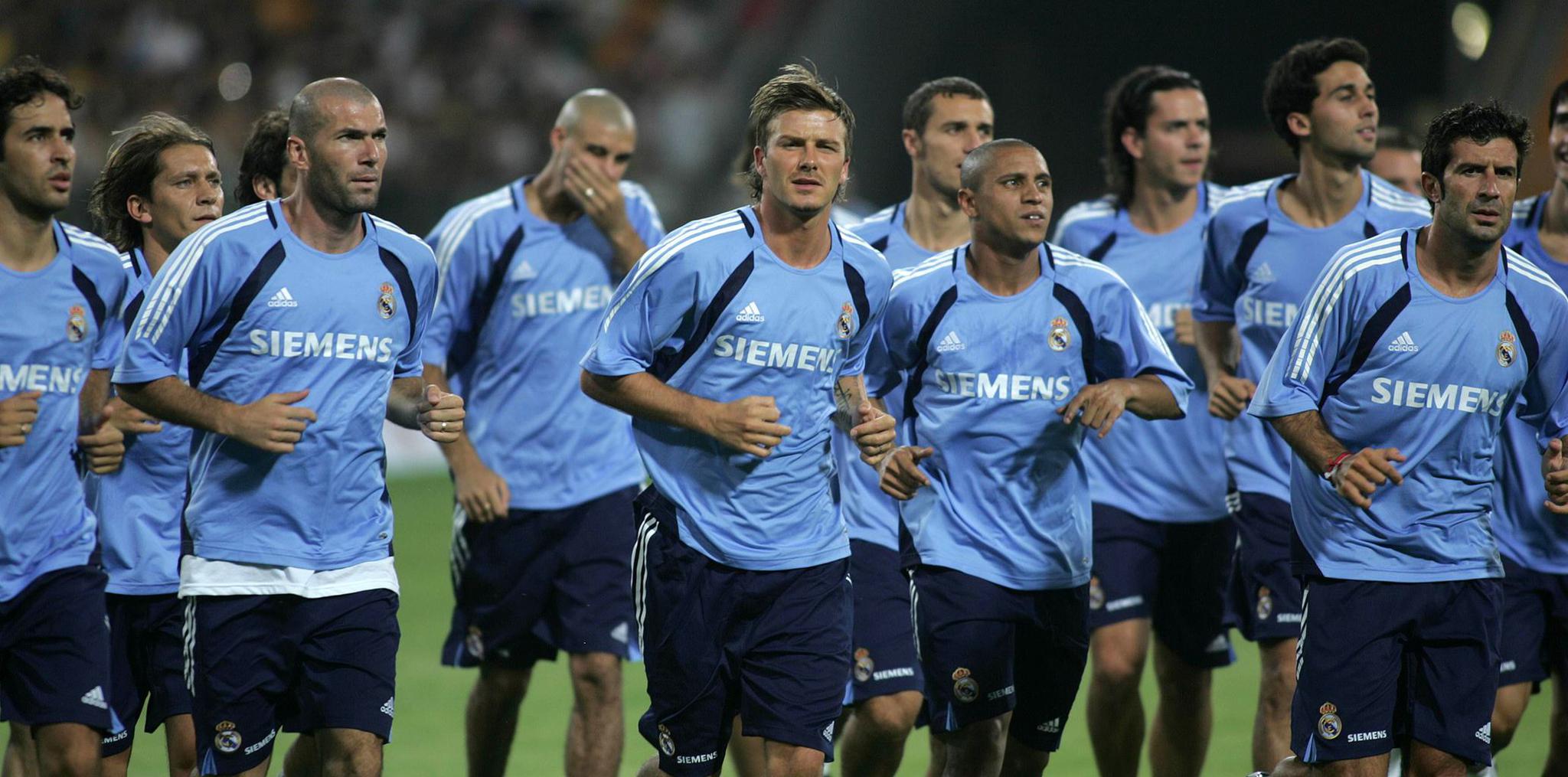 年队中的多 年队中的多